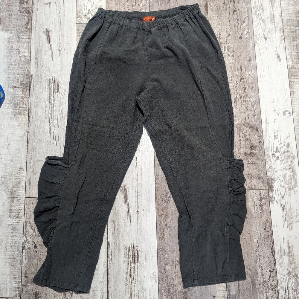 Oh my gauze gray cropped pants  with low leg  pockets  size 1